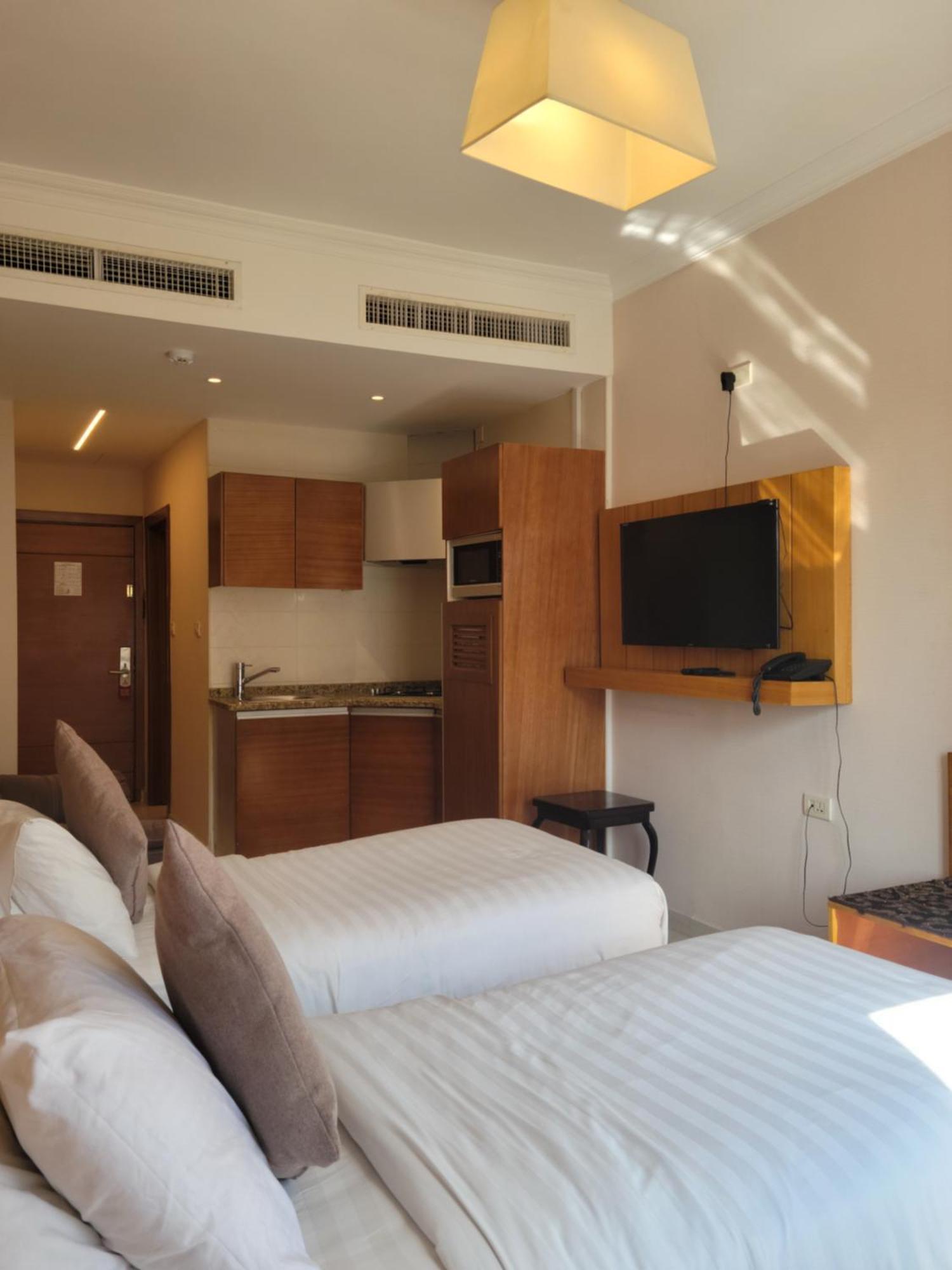 Big Ben Hotel Suites Amman Extérieur photo